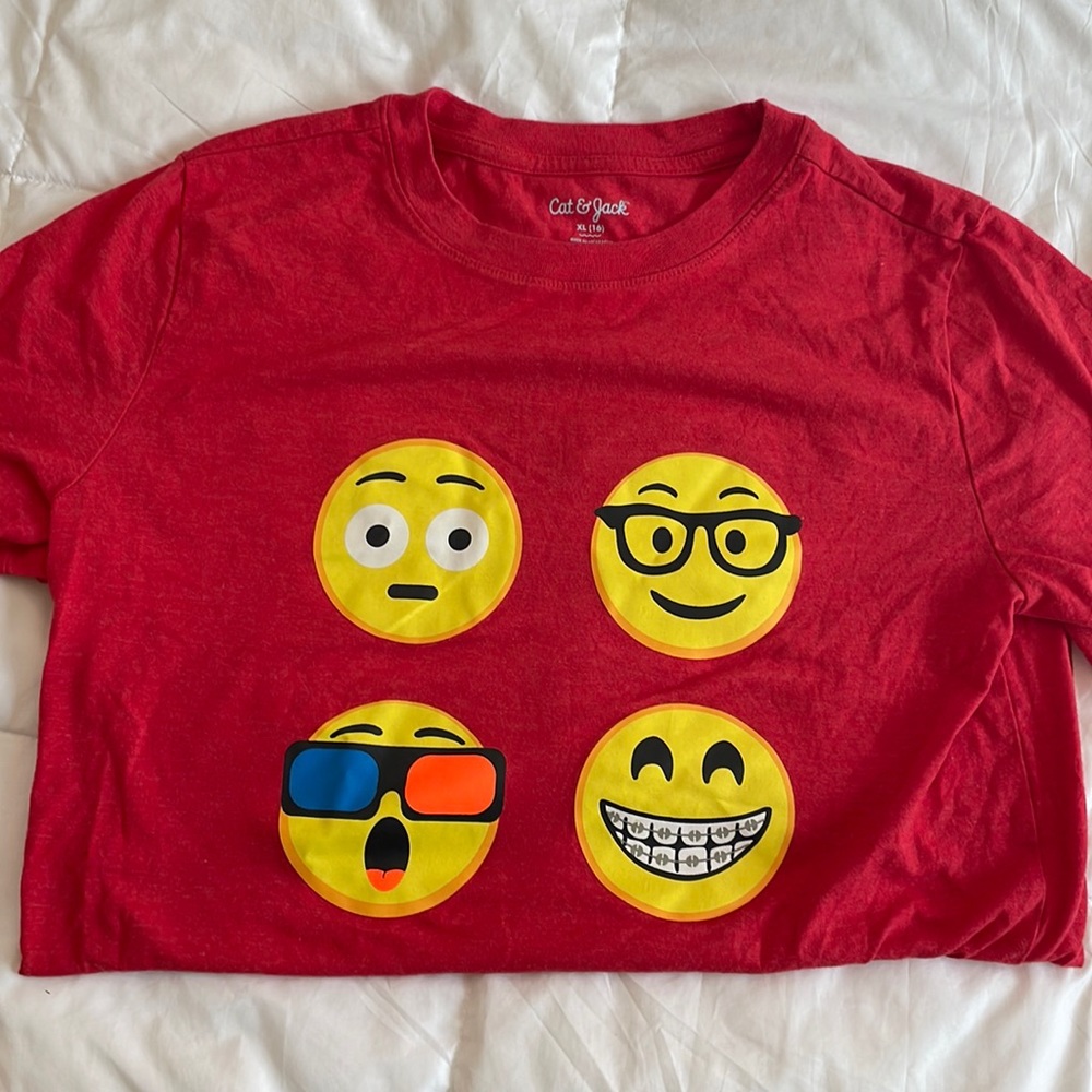 Youth y-shirt size XL